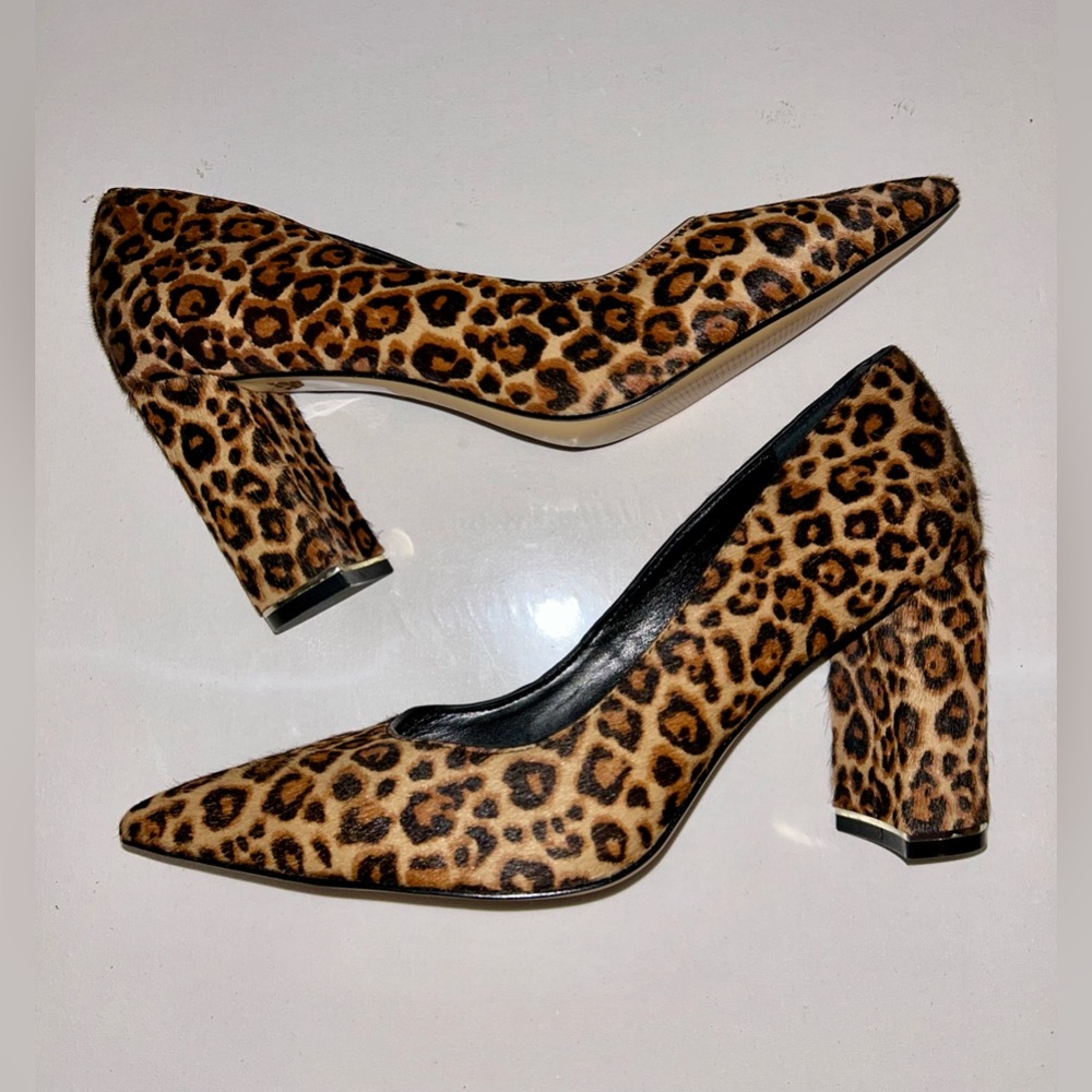 NWOB White House Black Market Leopard-Print Calf Hair Pointed Toe Pumps - Picture 4 of 8